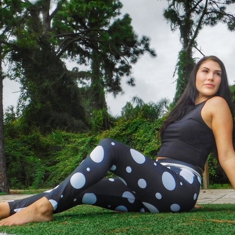 $10  New/Pkg Butthugger Workout Leggings